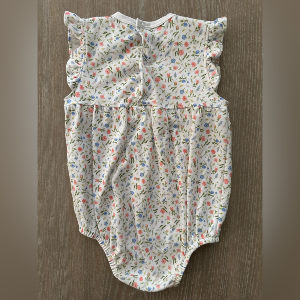 Pineapple Sunshine floral Madison Smocked Bubble, Size 12m, excellent condition - Picture 6 of 9